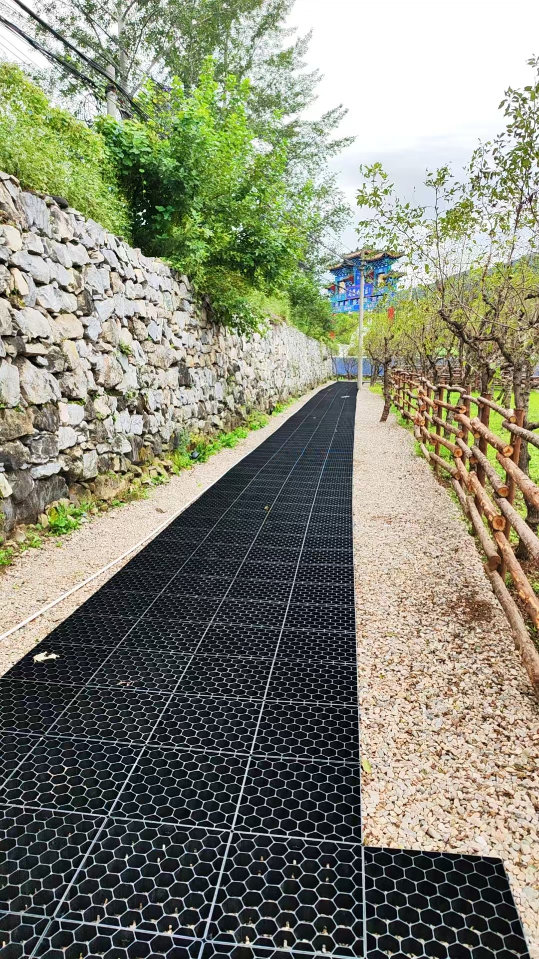 透水铺路格的优势